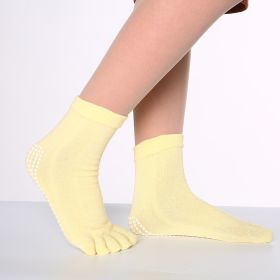 1pair Rainbow Color Non-slip Towel Bottom Yoga Socks, Cozy 5 Toes Split Knitted Calf Crew Socks, Women's Yoga Socks (Color: Light Yellow)